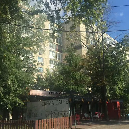недалеко от левобережной и мвц *